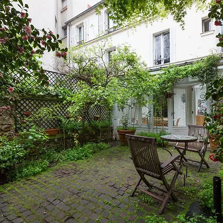 Casa vacanze Veeve - Charming Townhouse Near Parc Montsouris Parigi