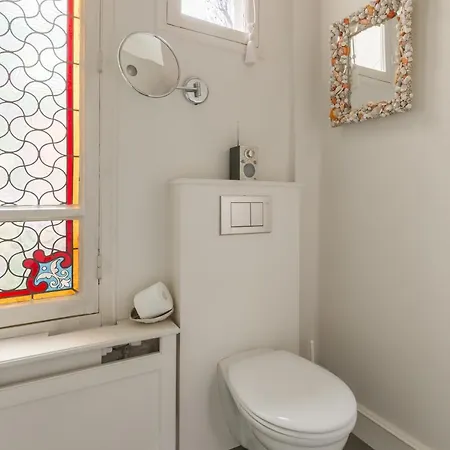 Casa vacanze Veeve - Charming Townhouse Near Parc Montsouris Parigi