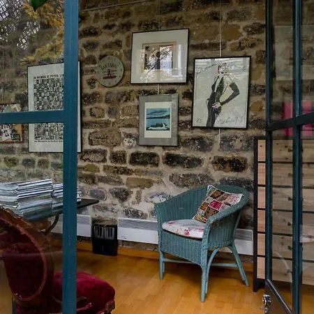 Casa vacanze Veeve - Charming Townhouse Near Parc Montsouris